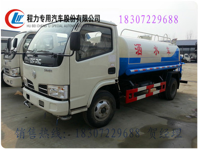 10吨洒水车价格分析与淄博东风洒水车厂家合作详情